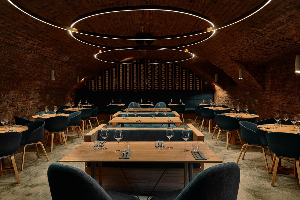 0.75 Please Wine & Kitchen